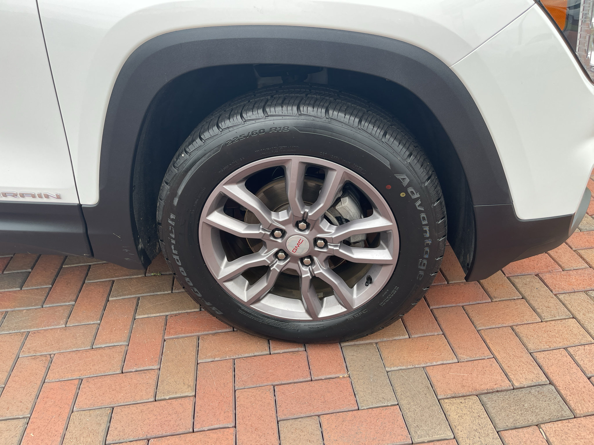 Used 2023 GMC Terrain SLT AWD/4WD image 6