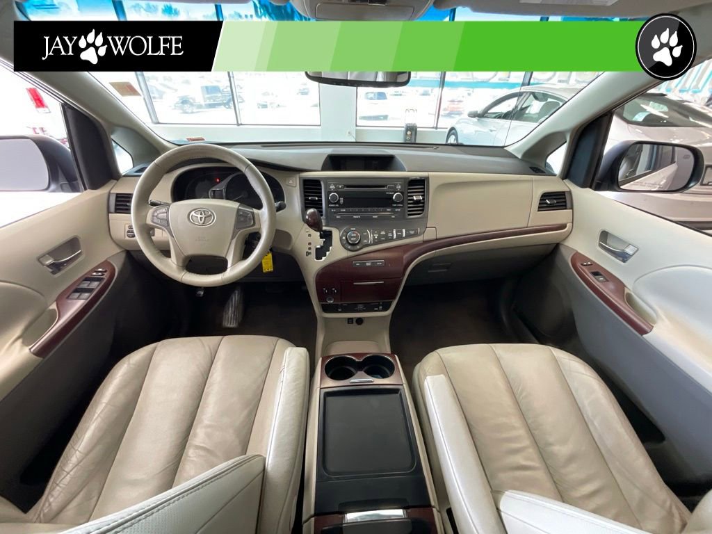 Used 2011 Toyota Sienna XLE w/ Entertainment Pkg AWD/4WD image 7