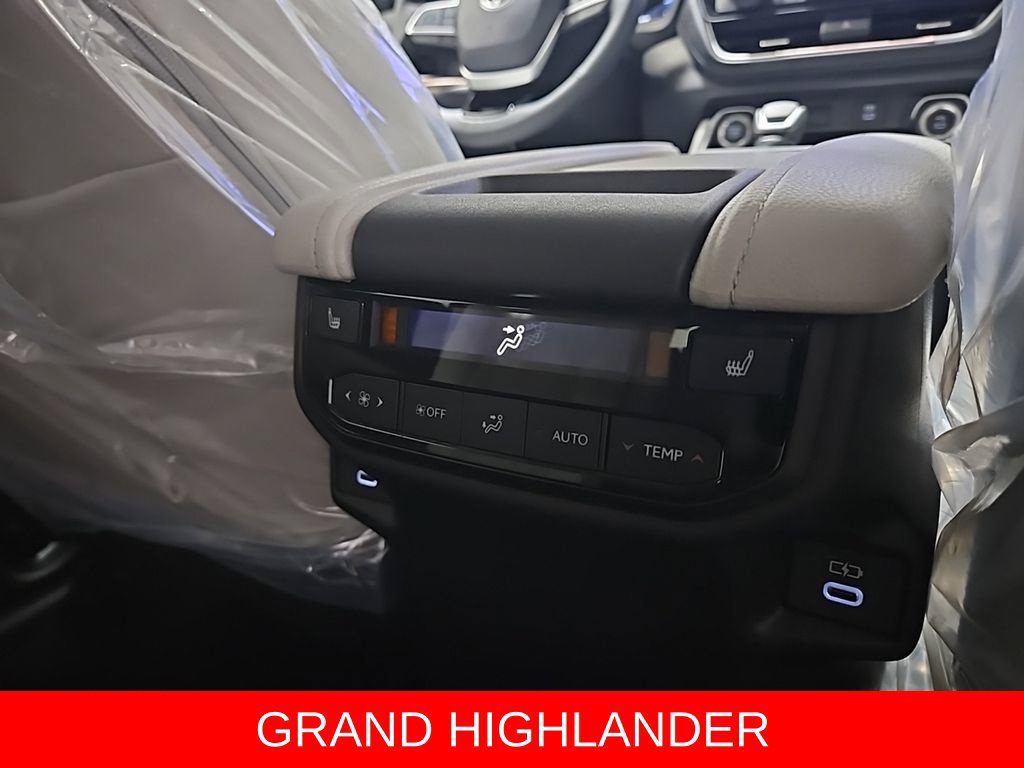 New 2026 Toyota Grand Highlander AWD image 30