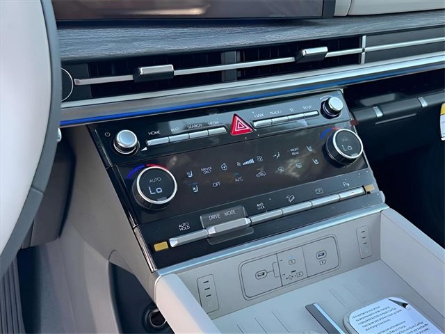New 2026 Hyundai Santa Fe Calligraphy image 9