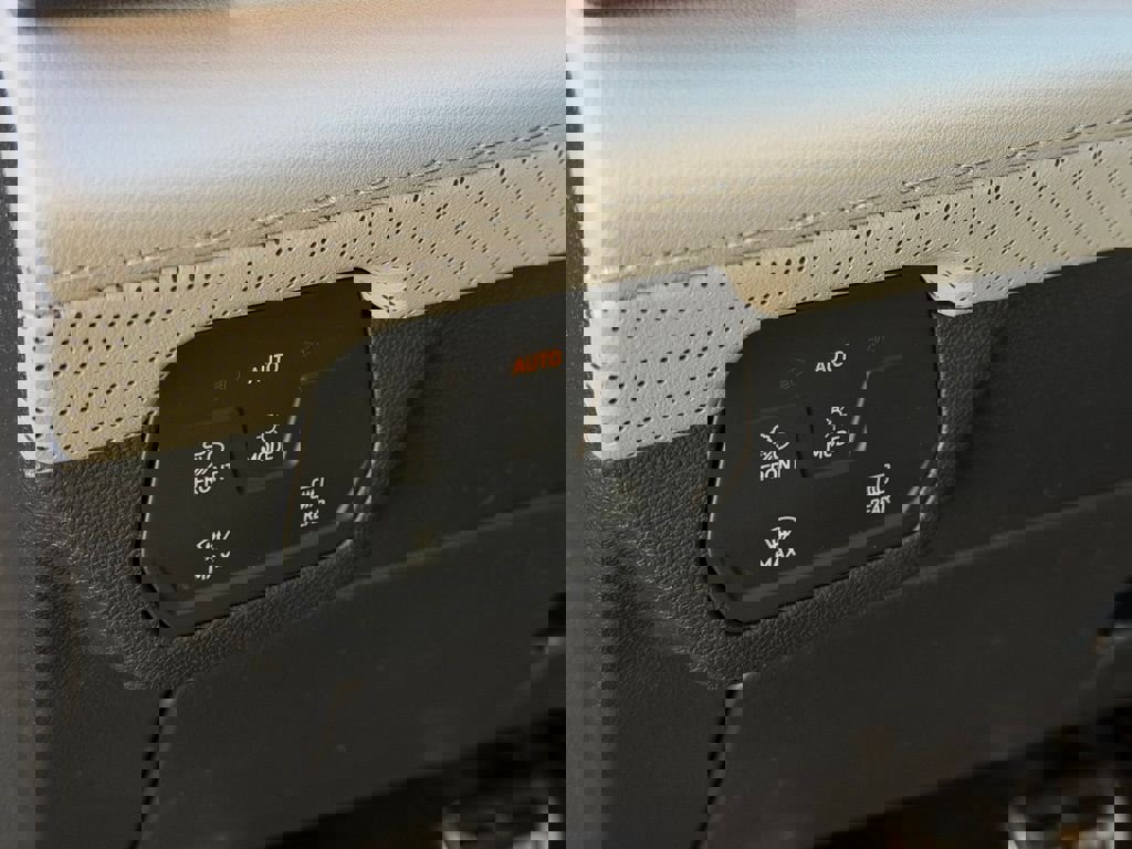 New 2026 Volkswagen Atlas Peak Edition image 22