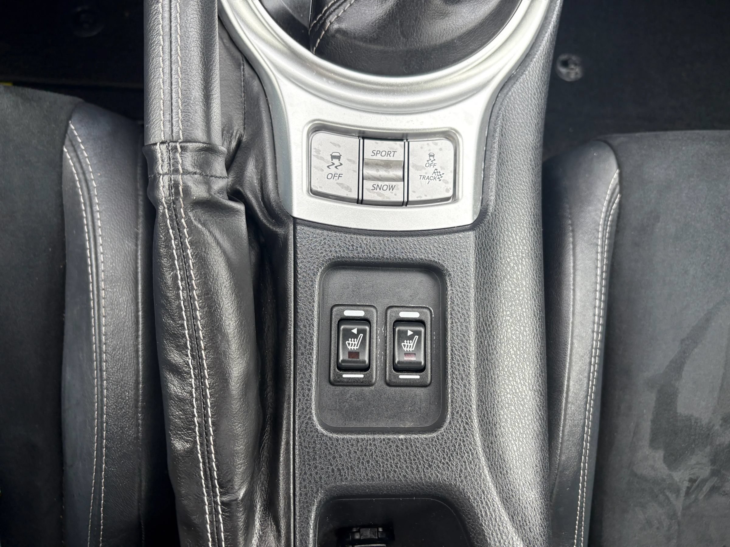 Used 2018 Toyota 86 RWD image 32