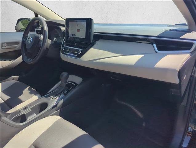 Used 2024 Toyota Corolla LE w/ LE Convenience Package FWD image 27