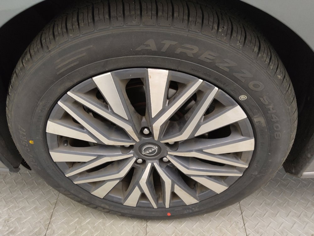 Used 2024 Nissan Altima 2.5 SV image 31