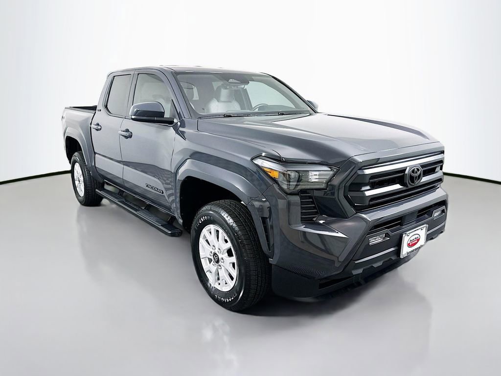 Certified 2025 Toyota Tacoma SR5 AWD/4WD image 3