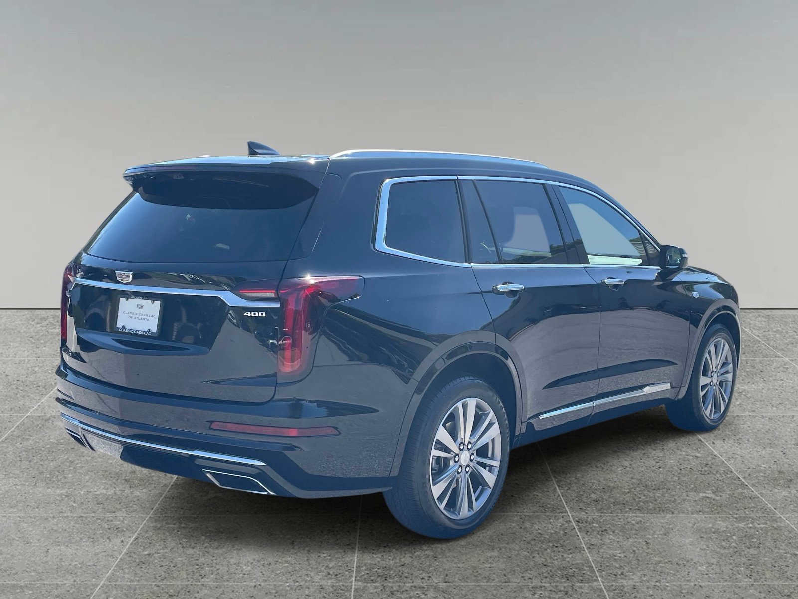 Used 2024 Cadillac XT6 Premium Luxury w/ Technology Package FWD image 6