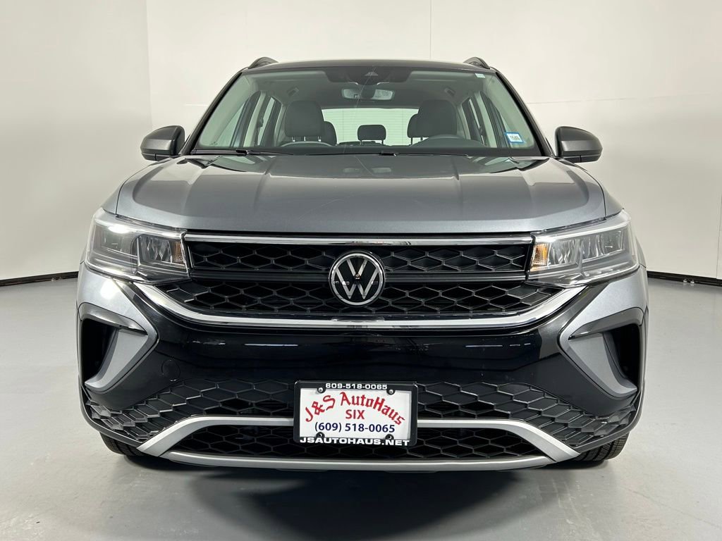 Used 2023 Volkswagen Taos S image 2