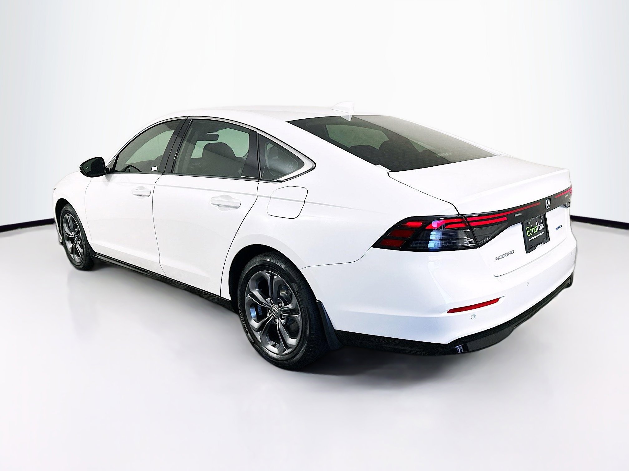 Used 2025 Honda Accord EX-L image 5