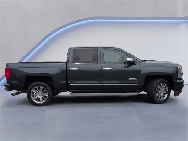 Used 2017 Chevrolet Silverado 1500 High Country image 3