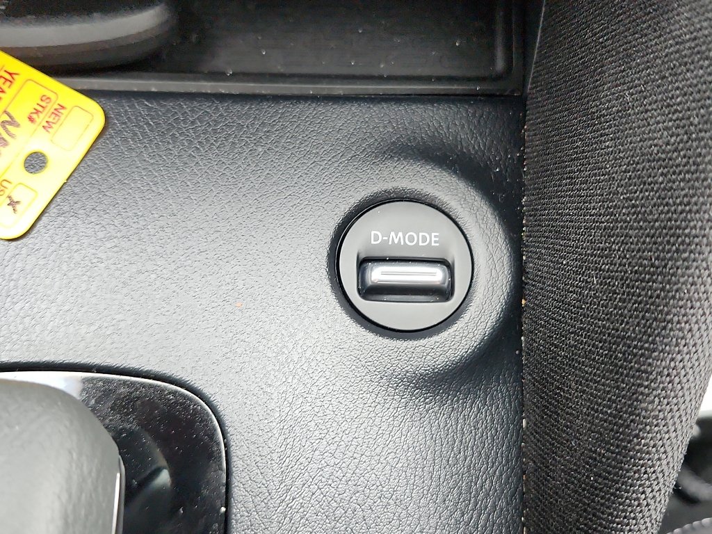 Used 2024 Nissan Z Sport w/ Floor Mat Package image 29