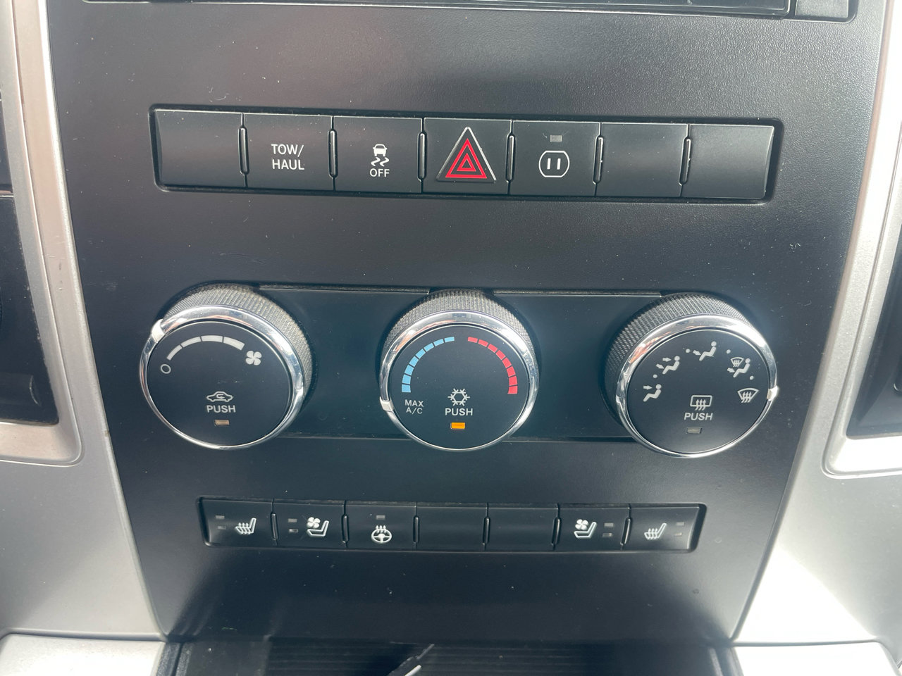 Used 2010 Dodge Ram 1500 Truck Sport image 19