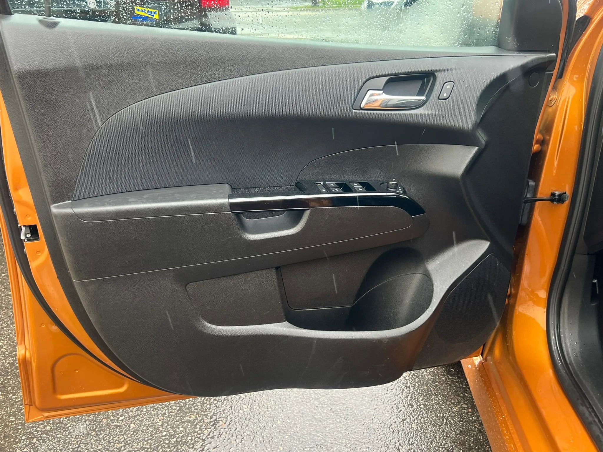 Used 2017 Chevrolet Sonic Premier FWD image 10