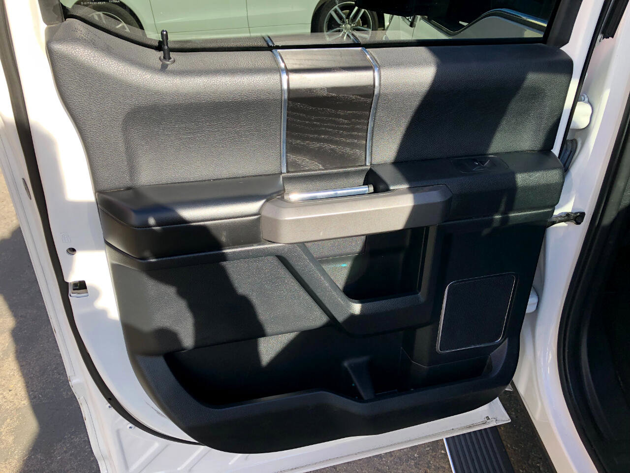 Used 2019 Ford F150 Platinum w/ Equipment Group 701A Luxury image 47