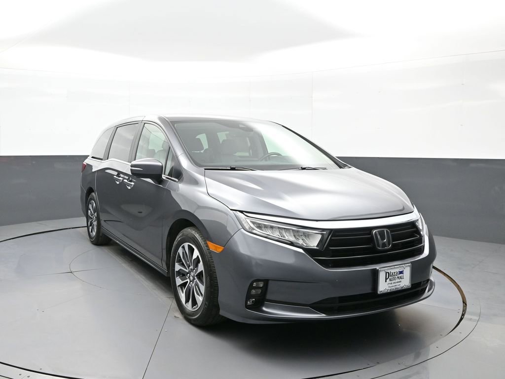Certified 2024 Honda Odyssey EX-L image 3