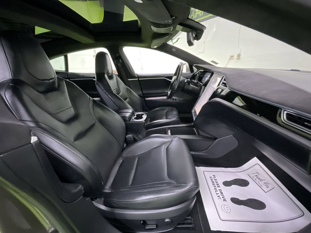 Used 2015 Tesla Model S 85D image 29
