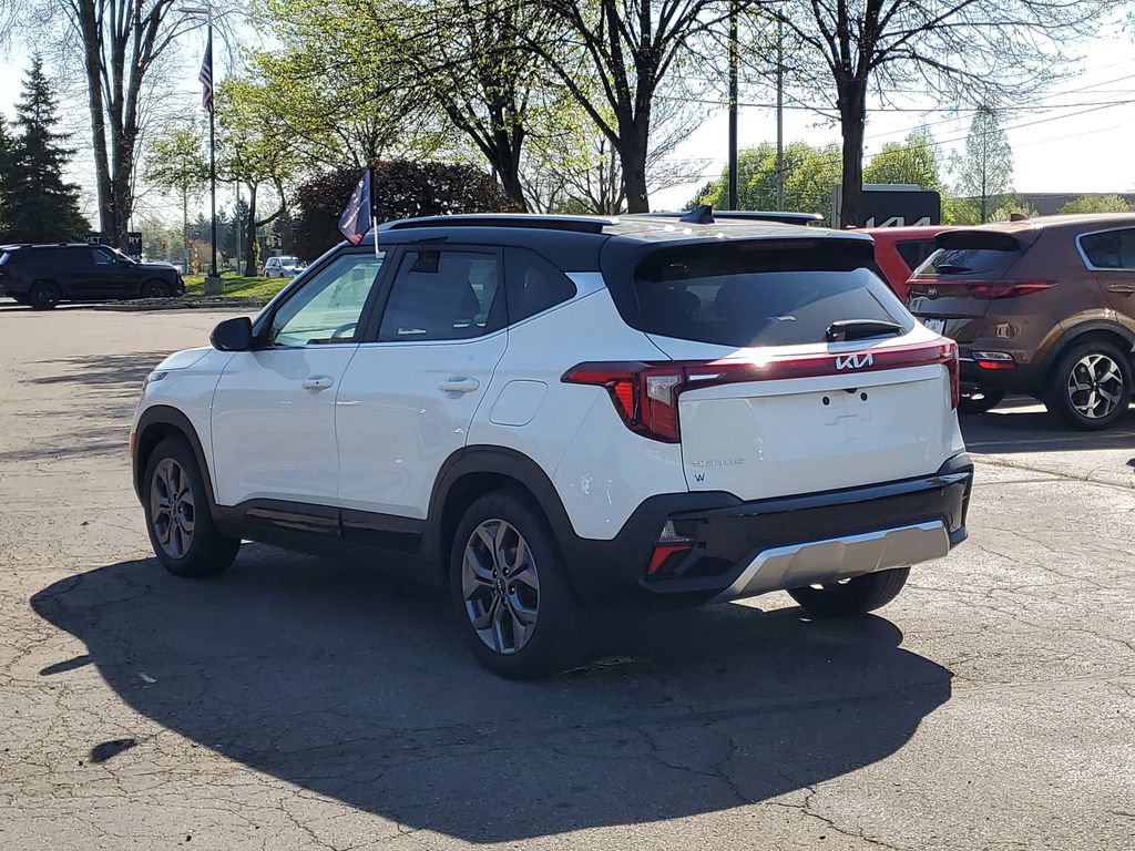 Used 2024 Kia Seltos S image 3