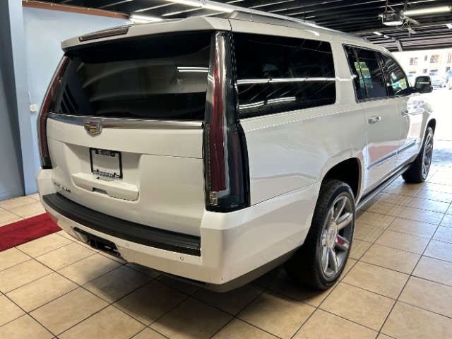 Used 2016 Cadillac Escalade ESV Premium AWD/4WD image 4