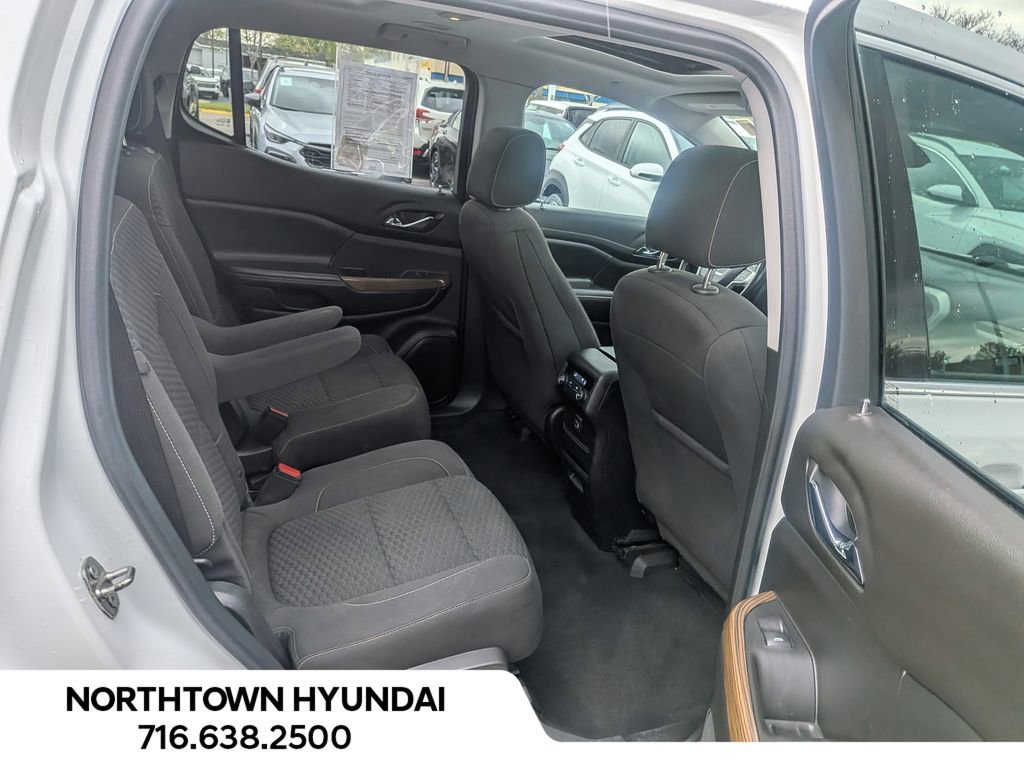 Used 2019 GMC Acadia SLE w/ LPO, Floor Liner Package AWD/4WD image 38