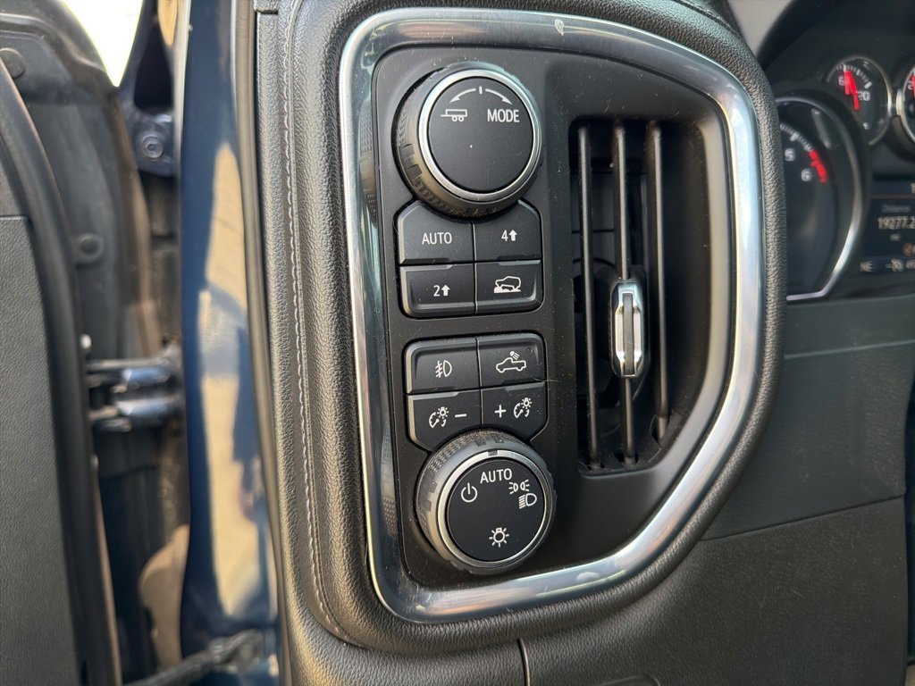 Used 2021 Chevrolet Silverado 1500 RST image 23