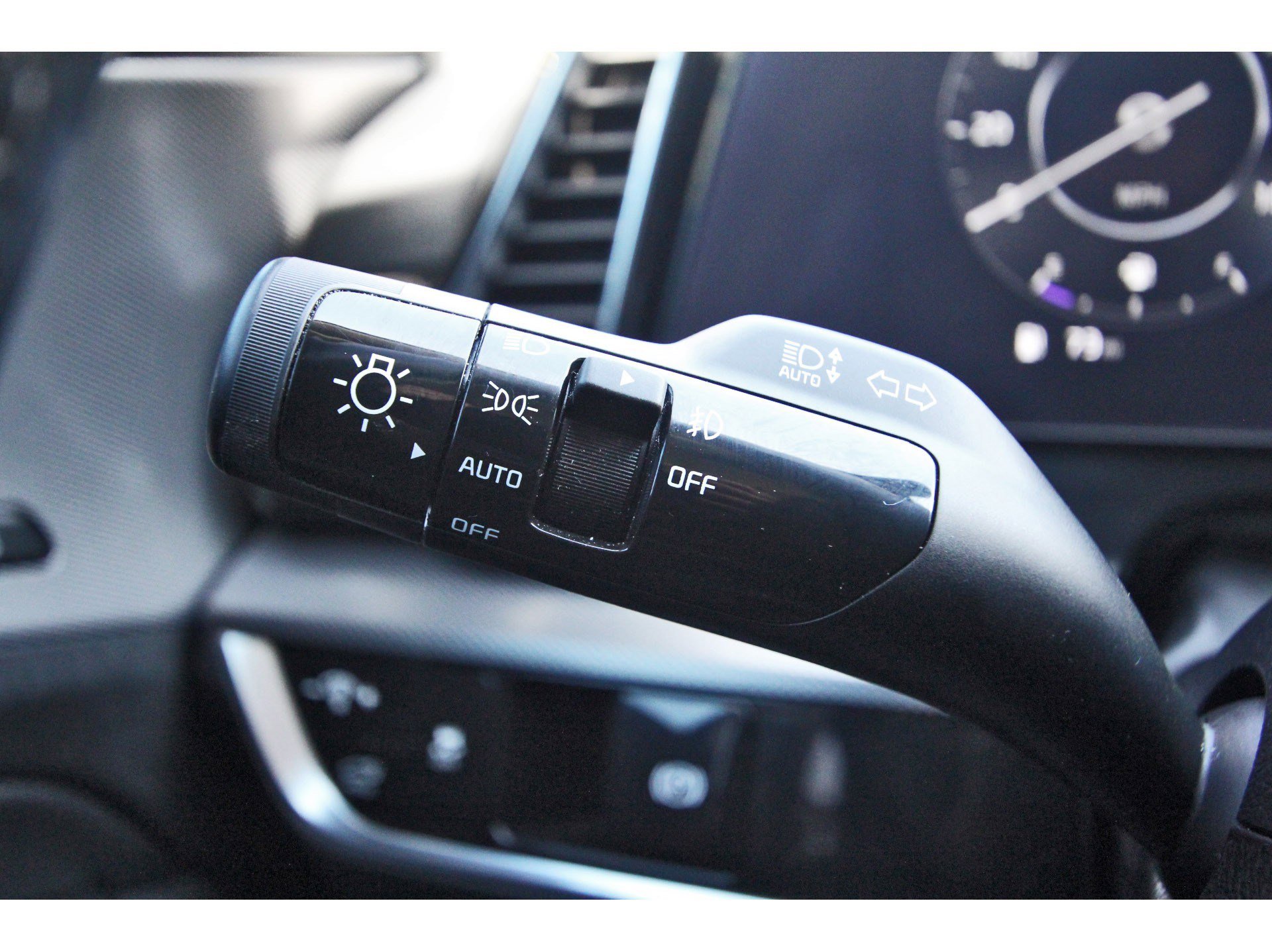 Certified 2023 Kia Sportage SX image 18