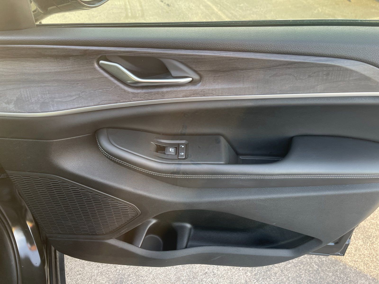 Used 2024 Jeep Grand Cherokee Limited w/ Trailer Tow Package image 19