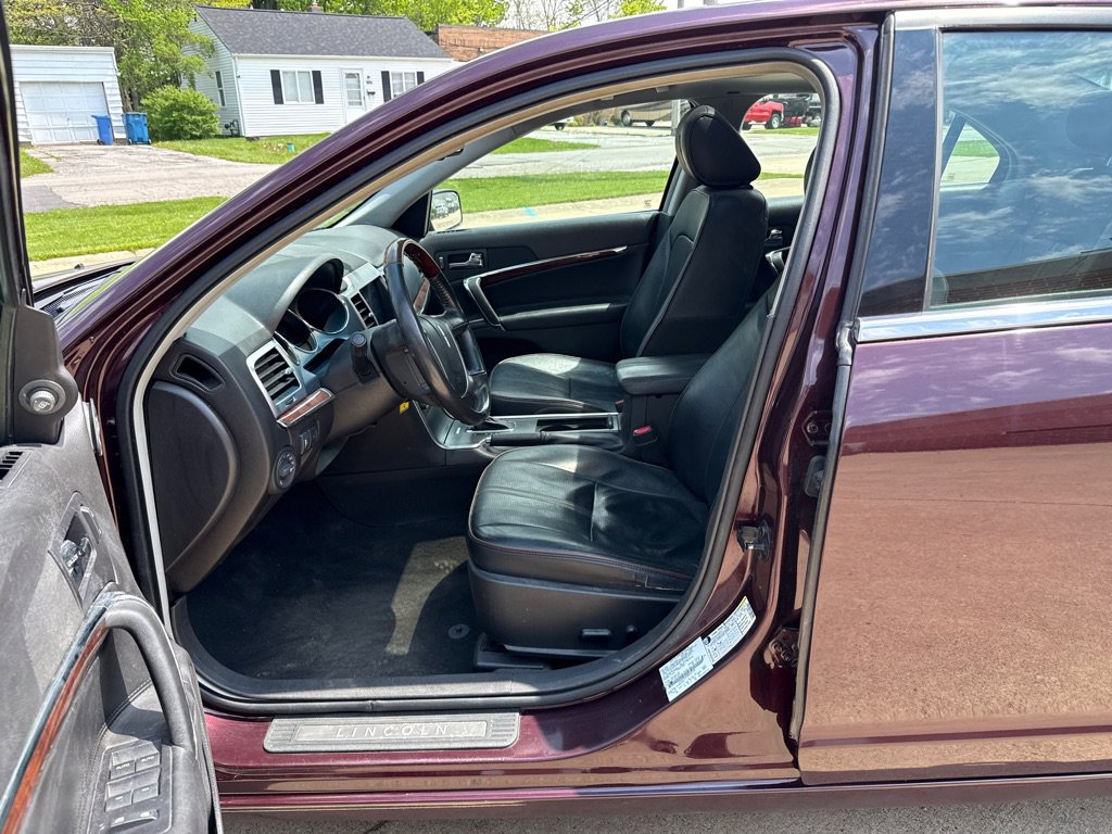 Used 2011 Lincoln MKZ AWD w/ 101A Rapid Spec Order Code image 10