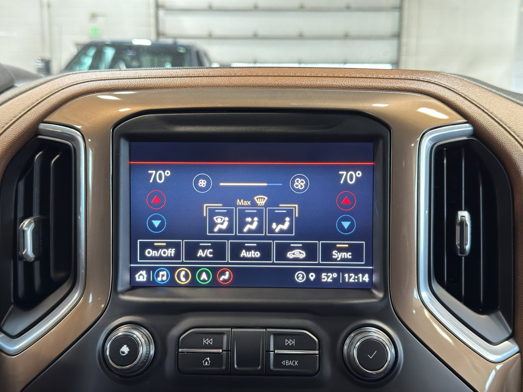 Used 2021 Chevrolet Silverado 1500 High Country w/ Technology Package image 27