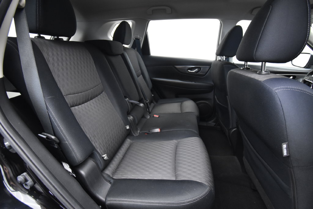 Used 2017 Nissan Rogue S AWD/4WD image 16