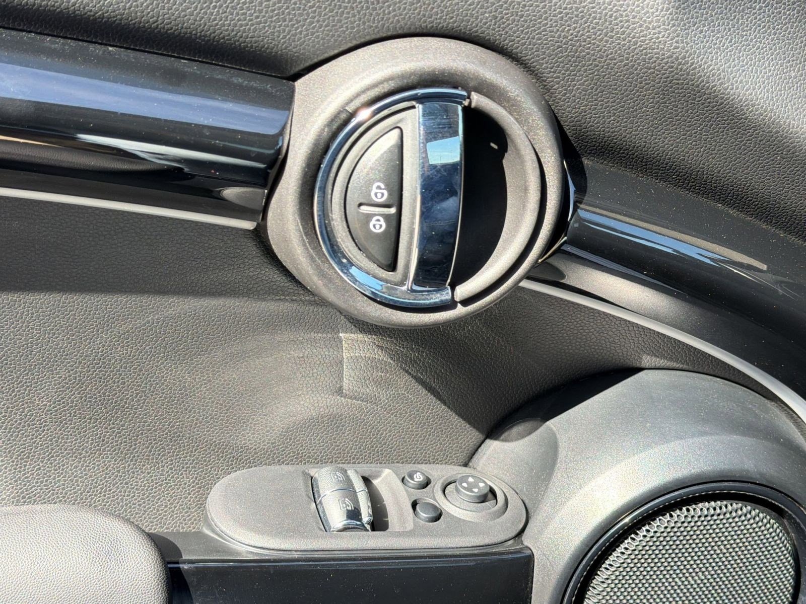 Used 2024 MINI Cooper S image 13