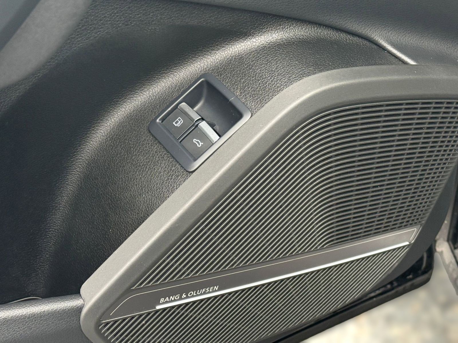 Used 2024 Audi Q5 e Prestige image 24