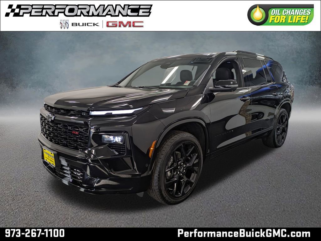 Used 2025 Chevrolet Traverse RS AWD/4WD image 1