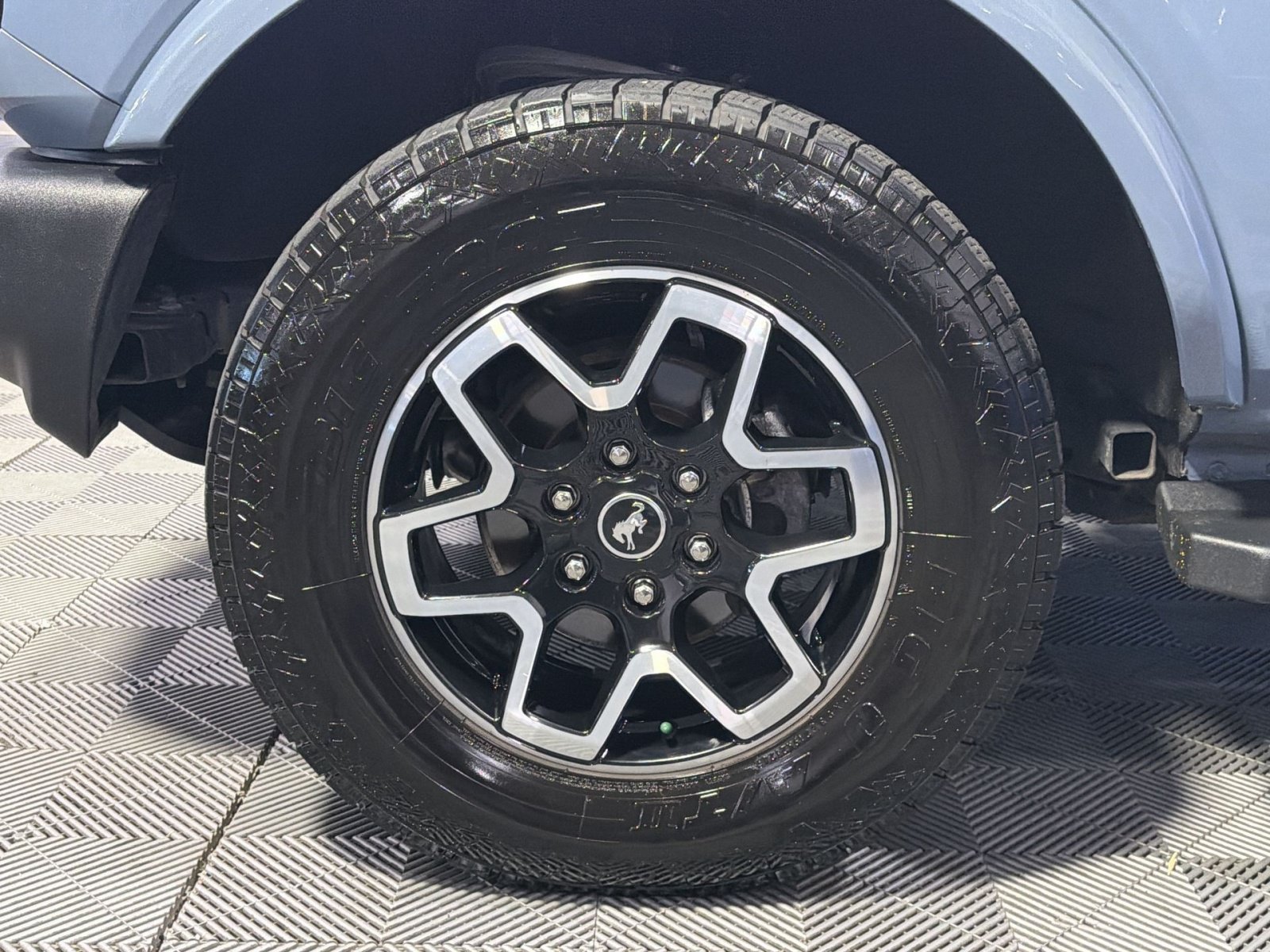 Used 2023 Ford Bronco Outer Banks AWD/4WD image 17