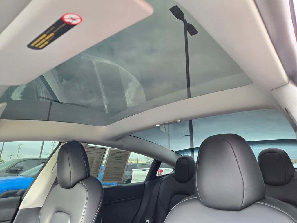 Used 2022 Tesla Model 3 Long Range AWD/4WD image 23