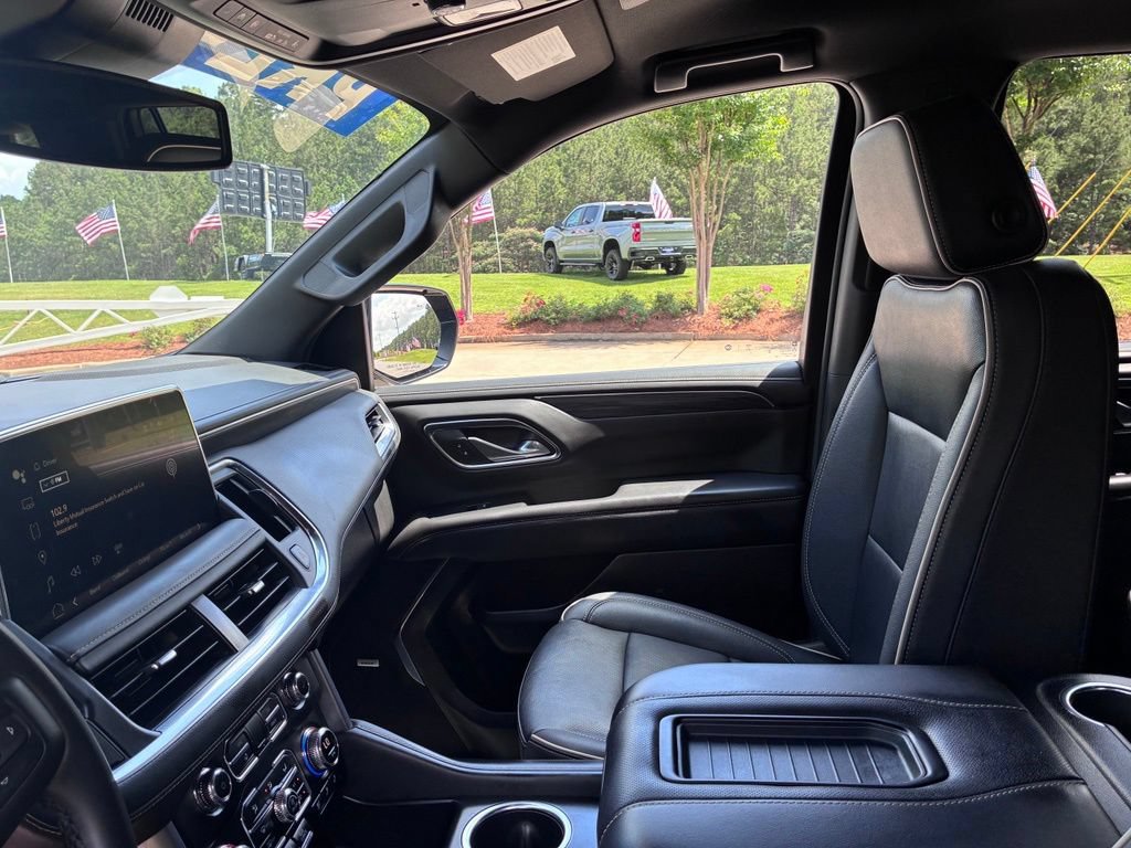Used 2024 GMC Yukon SLT RWD image 23