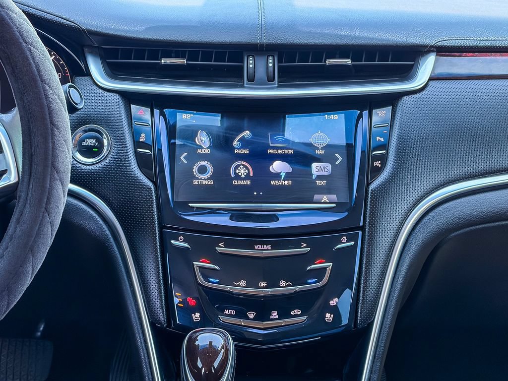 Used 2017 Cadillac XTS Luxury FWD image 3