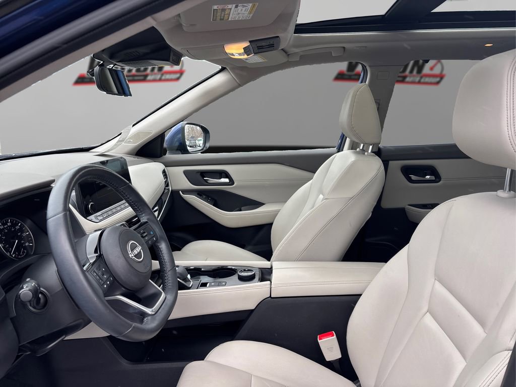 Used 2023 Nissan Rogue SL w/ SL Premium Package image 9