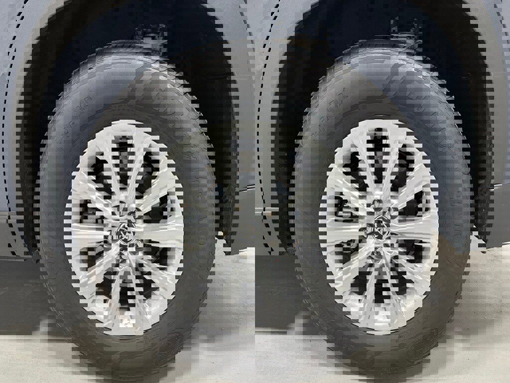 Used 2025 Toyota Grand Highlander AWD image 68