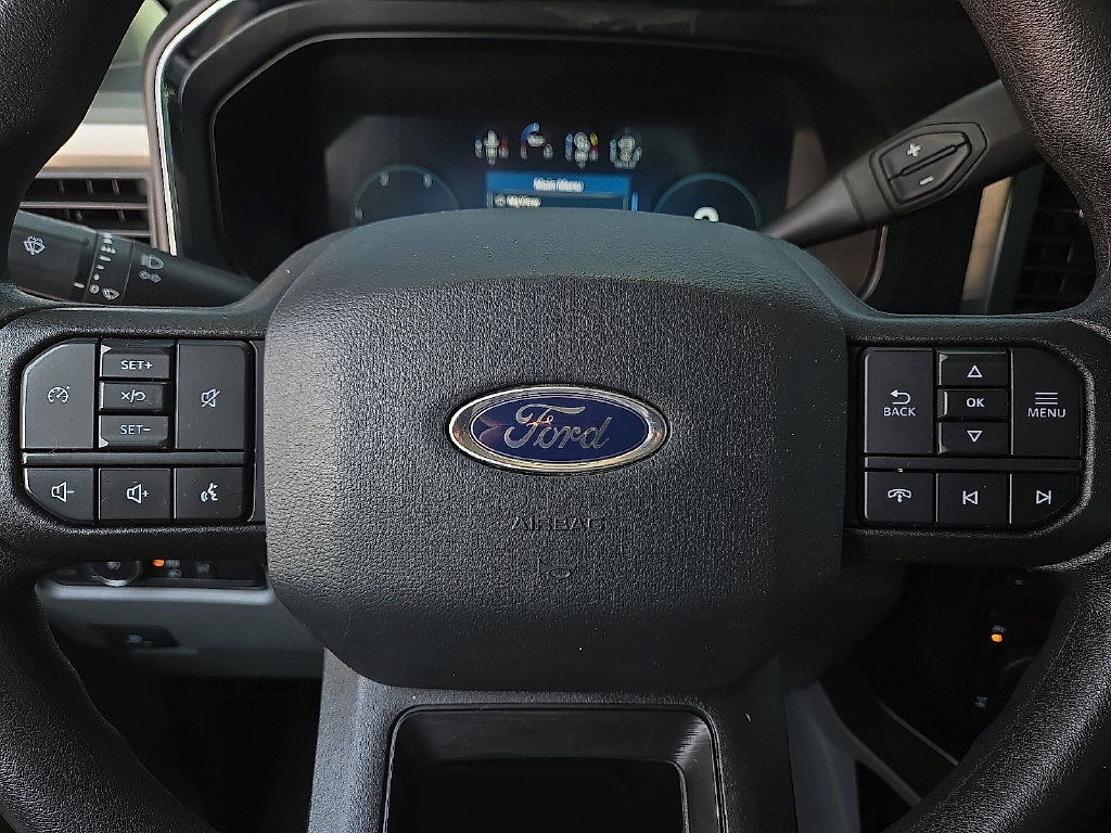 Used 2023 Ford F350 XLT w/ Black Appearance Package AWD/4WD image 19