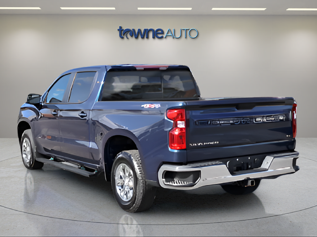 Used 2022 Chevrolet Silverado 1500 LT w/ Convenience Package II AWD/4WD image 5