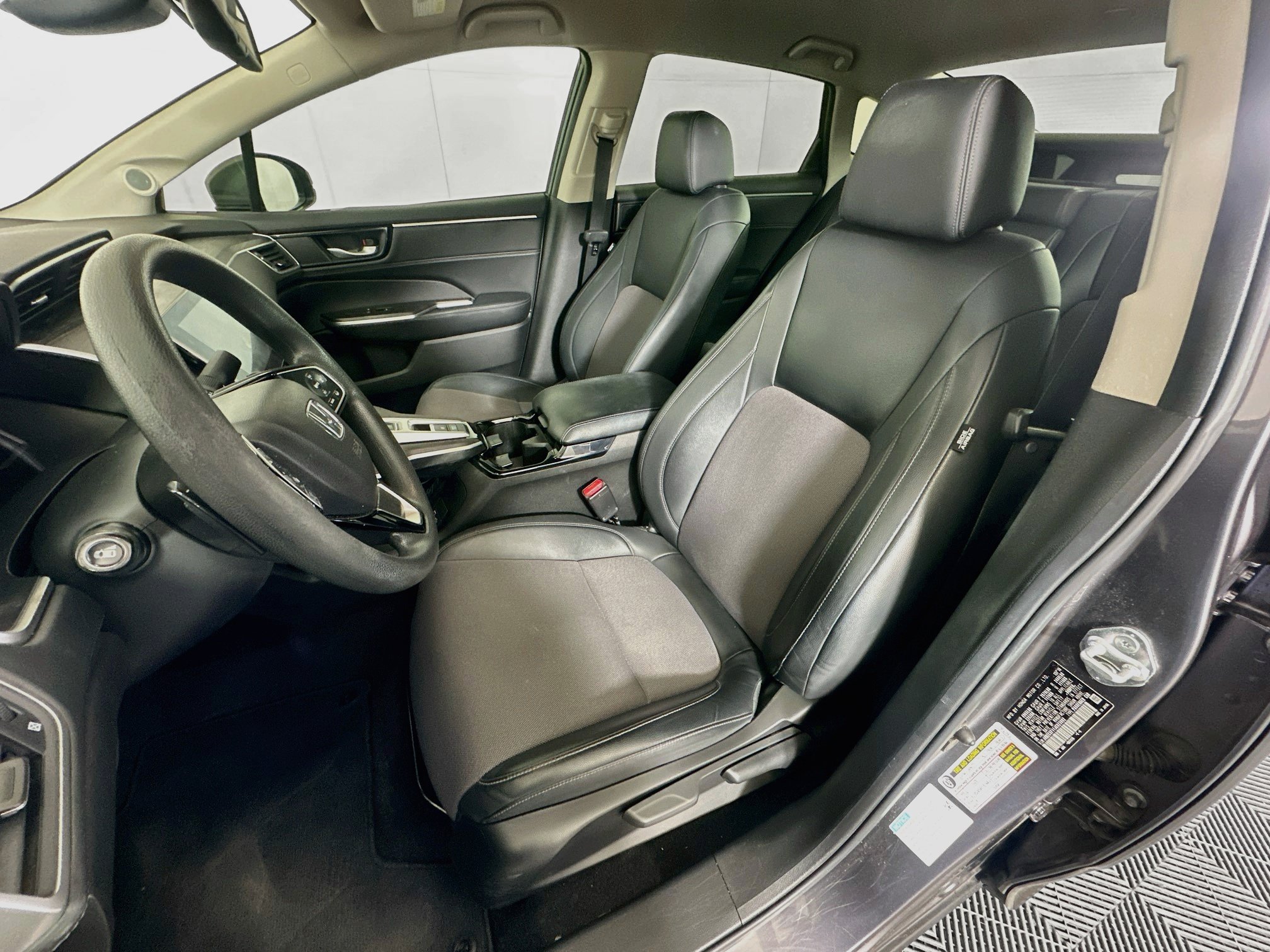 Used 2018 Honda Clarity Plug-In Hybrid image 13