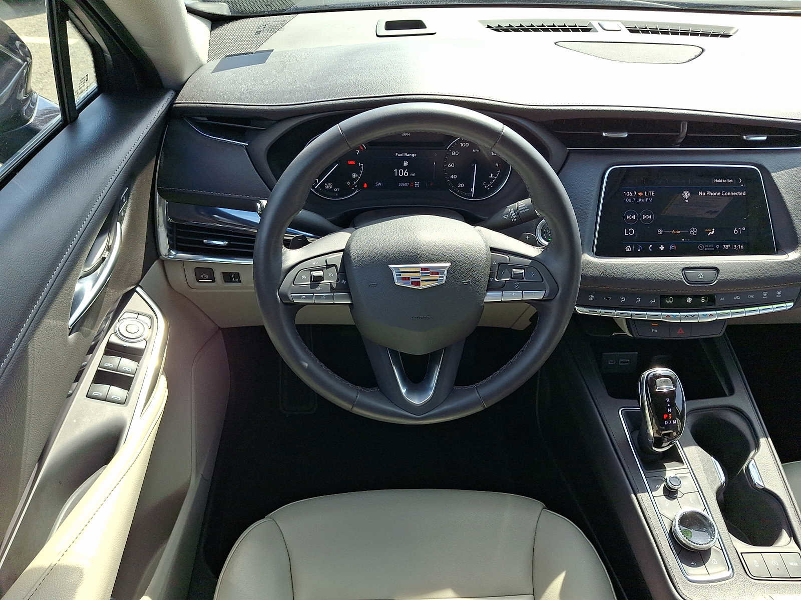 Used 2023 Cadillac XT4 Luxury AWD/4WD image 12