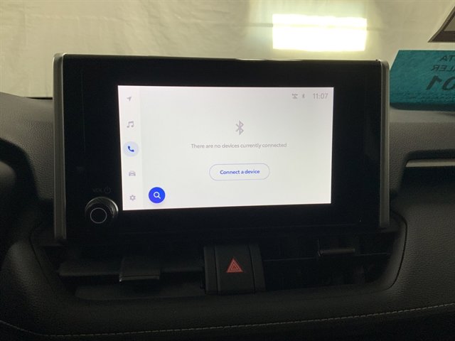 Used 2024 Toyota RAV4 LE AWD/4WD image 27