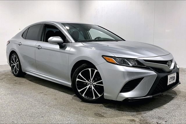 Used 2019 Toyota Camry SE w/ Convenience Package
