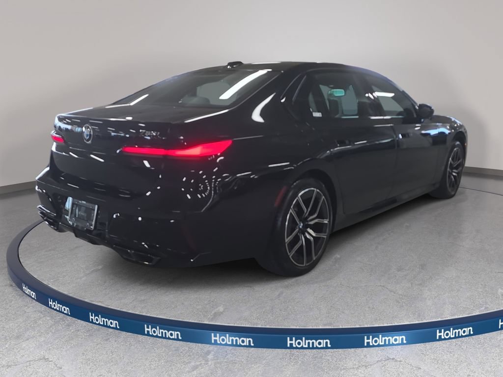 New 2026 BMW 760i xDrive w/ Executive Package AWD/4WD image 4