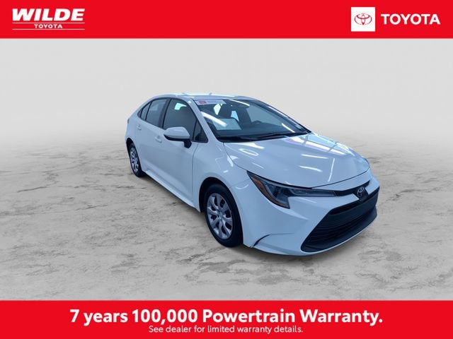 Certified 2025 Toyota Corolla LE image 3
