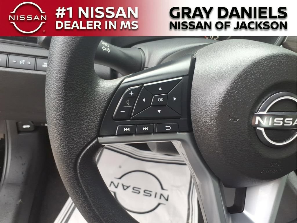 Used 2025 Nissan Altima 2.5 SV AWD/4WD image 19