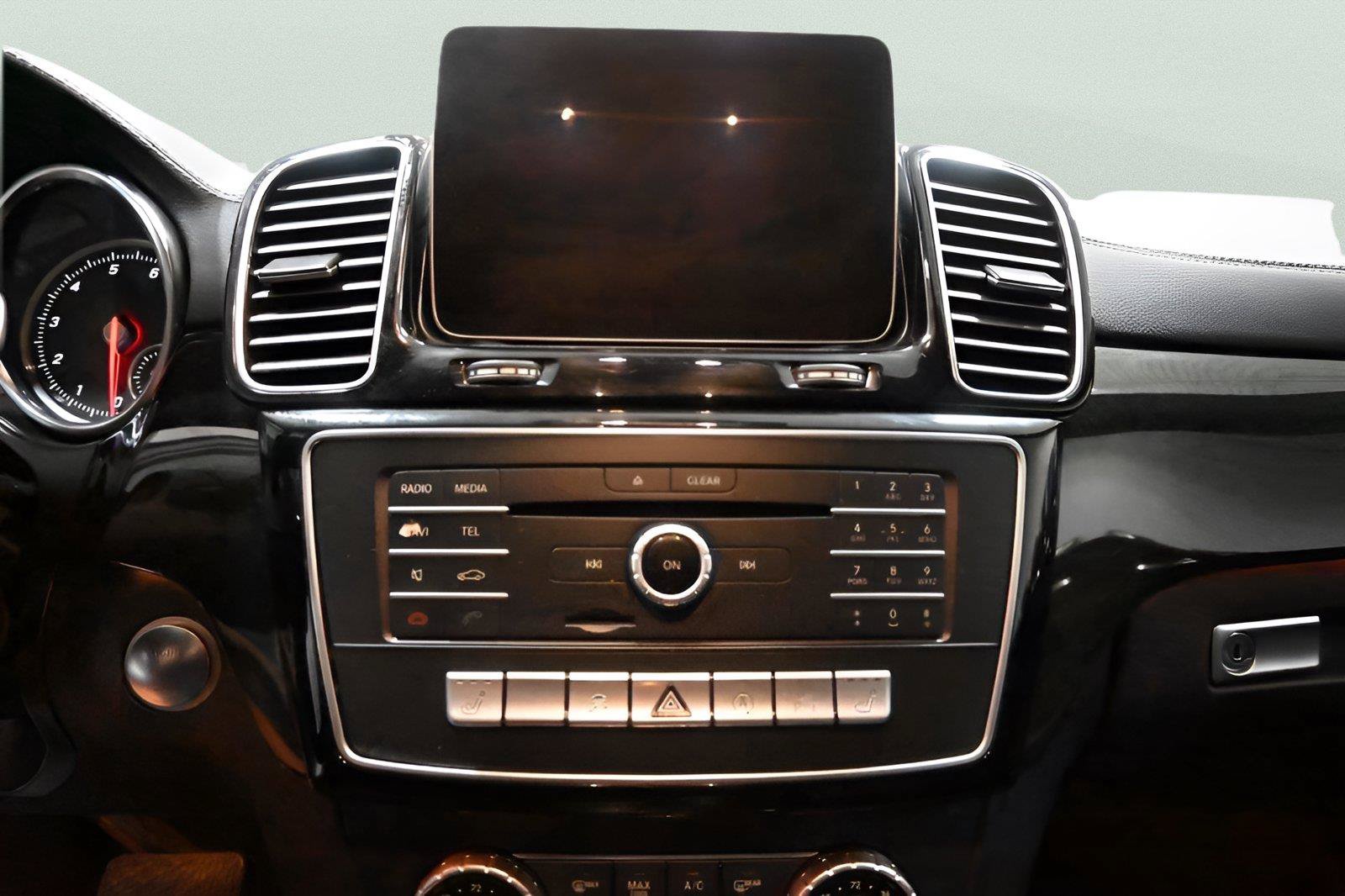 Used 2019 Mercedes-Benz GLS 450 4MATIC w/ Premium 1 Package image 25