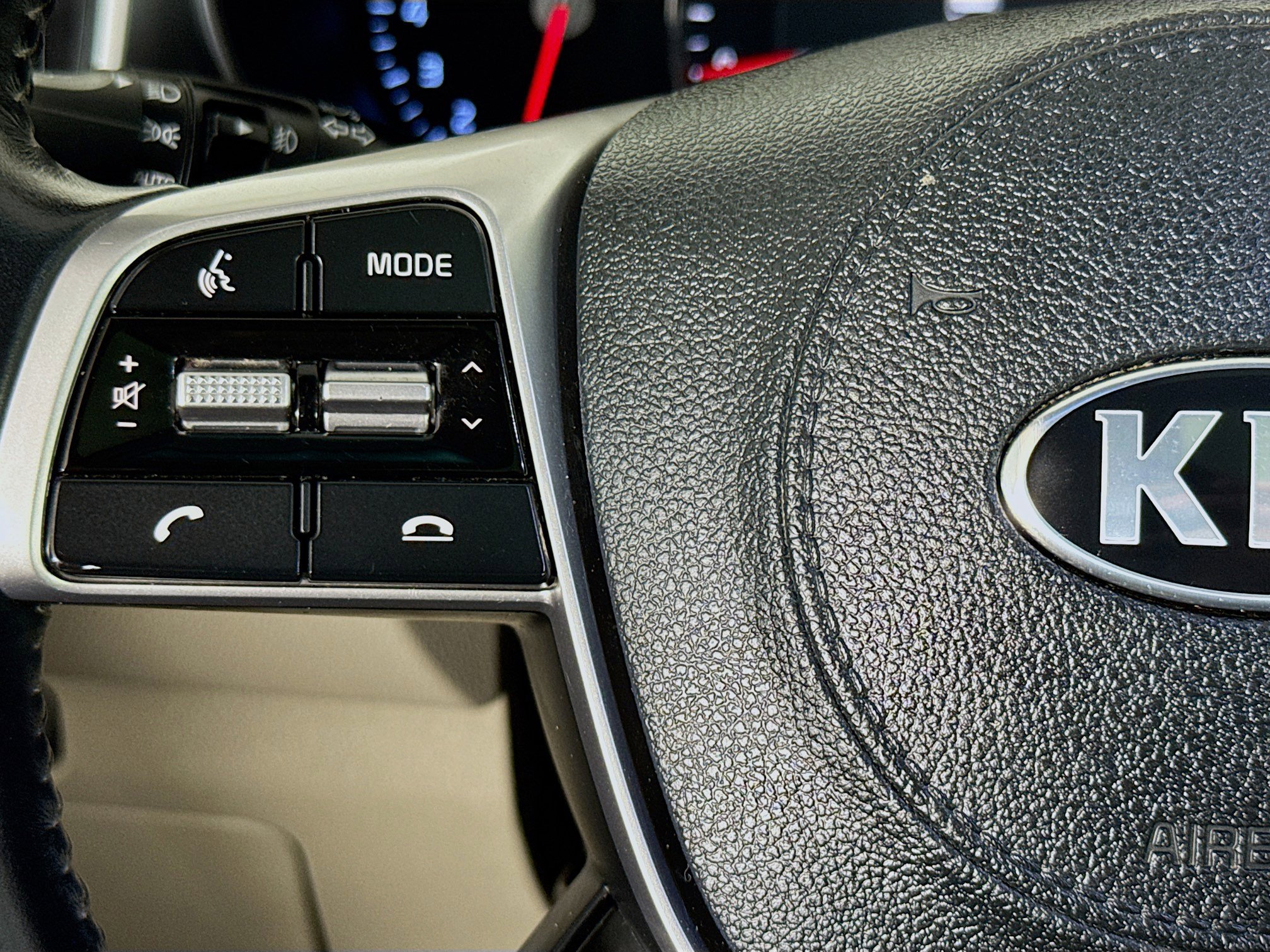 Used 2020 Kia Sorento EX FWD image 13