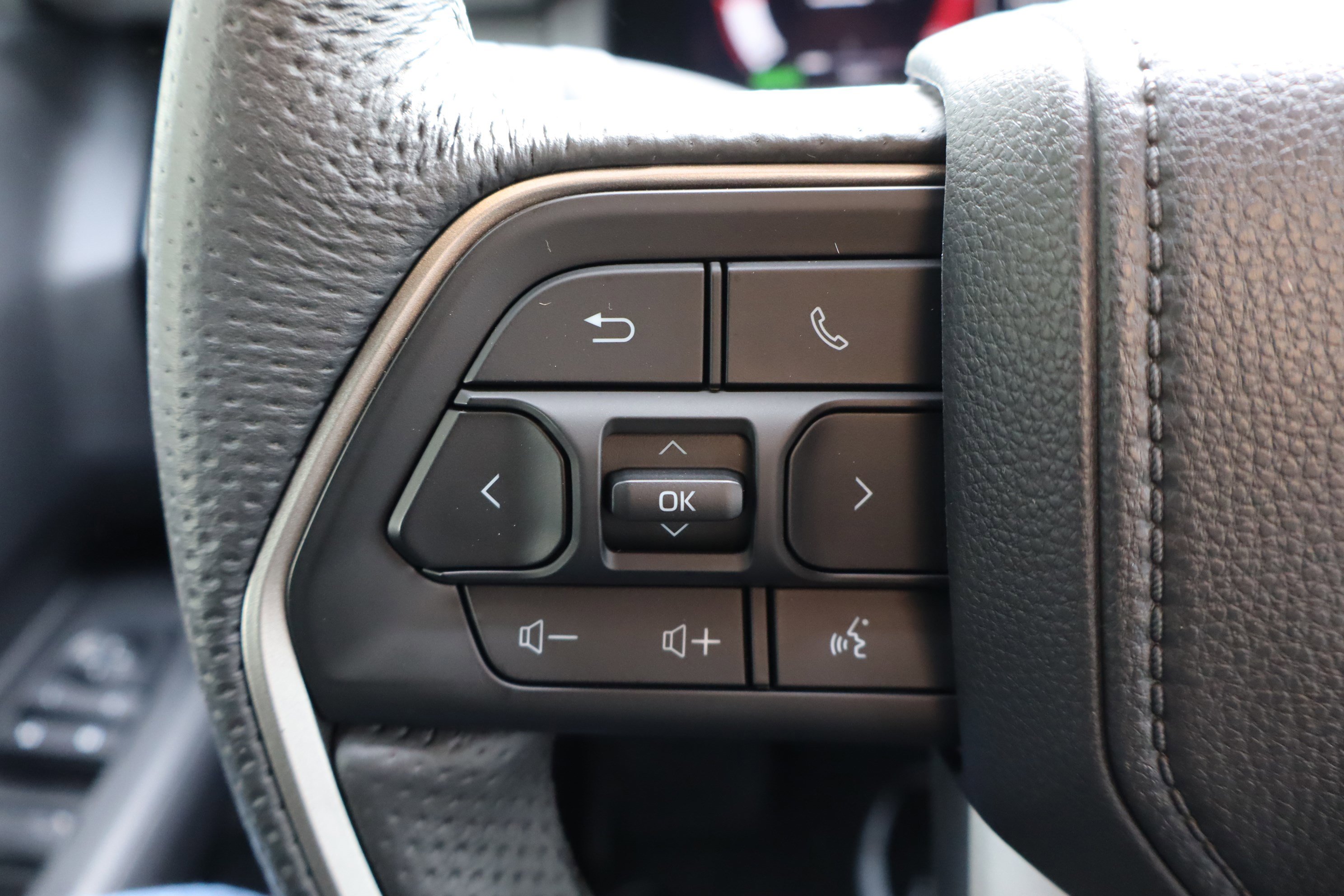 Used 2025 Toyota Tacoma TRD Sport image 23