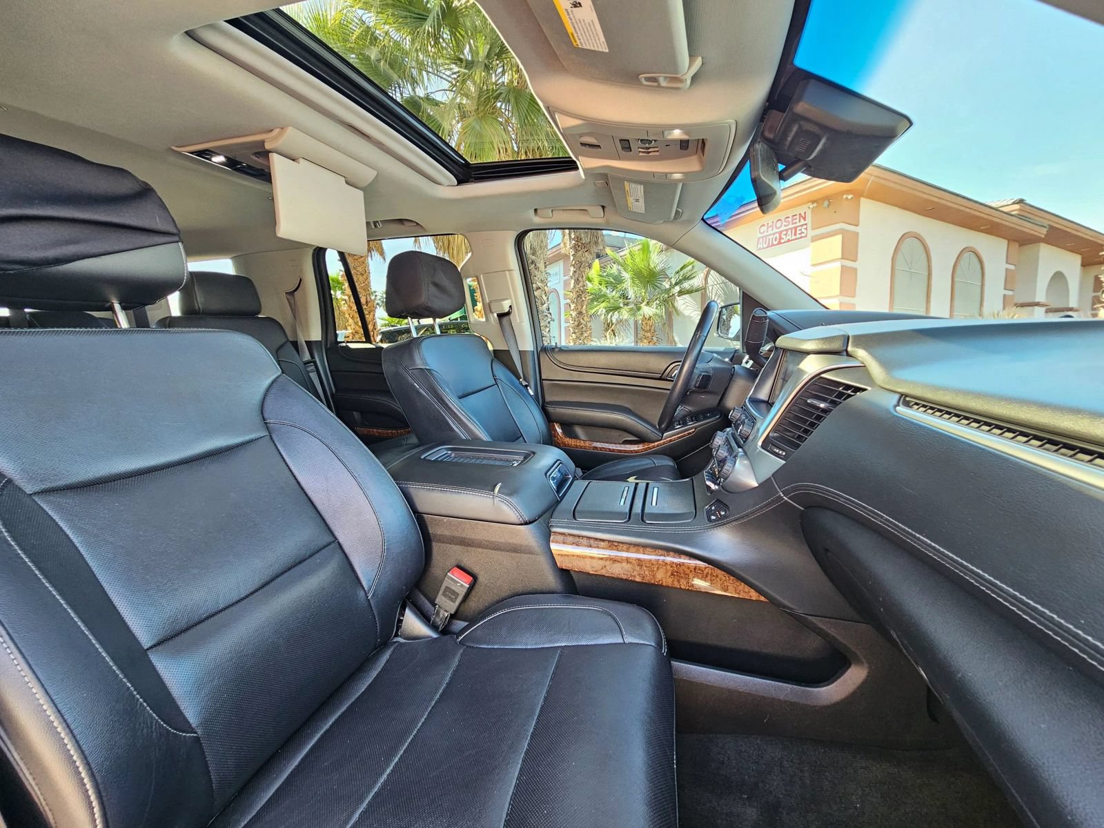 Used 2018 Chevrolet Tahoe Premier AWD/4WD image 19